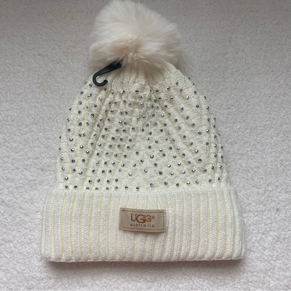 White UGG Rhinestone Hat & Tech Glove Set - Picture 3 of 4